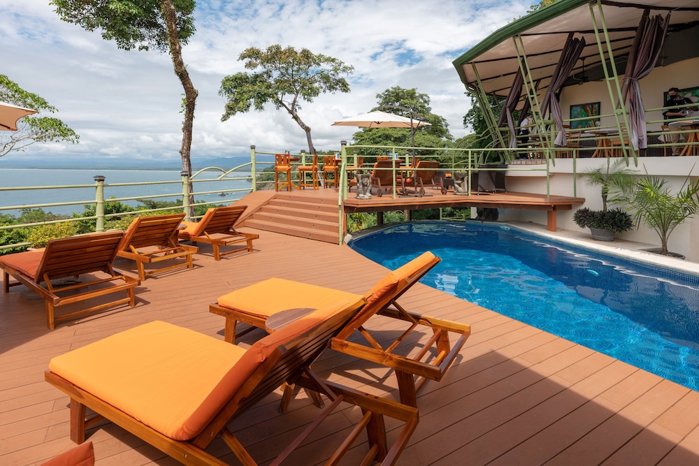 Issimo Suites Boutique Hotel & Spa - Adults Only