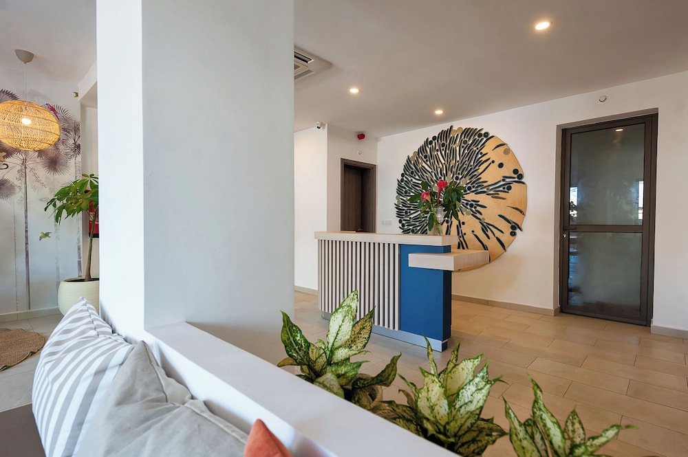 IZIL HOTEL NOSY BE