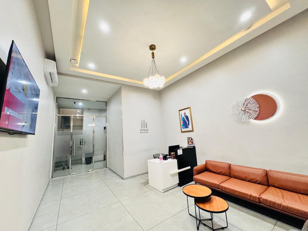 Ixoras Hotel Lemba