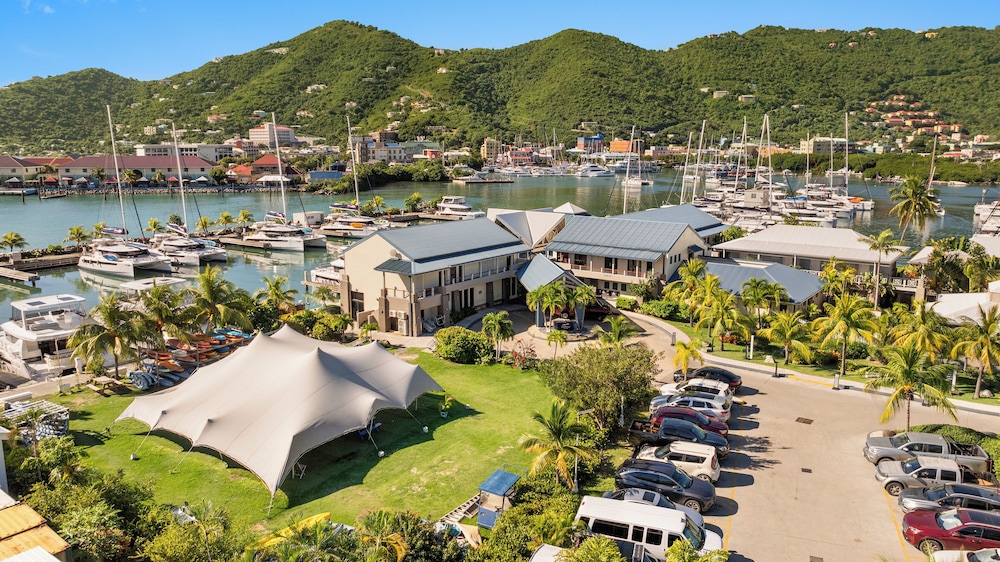The Moorings Yacht Club Hotel