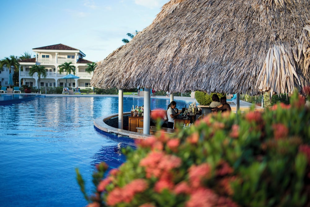 Placencia Resort