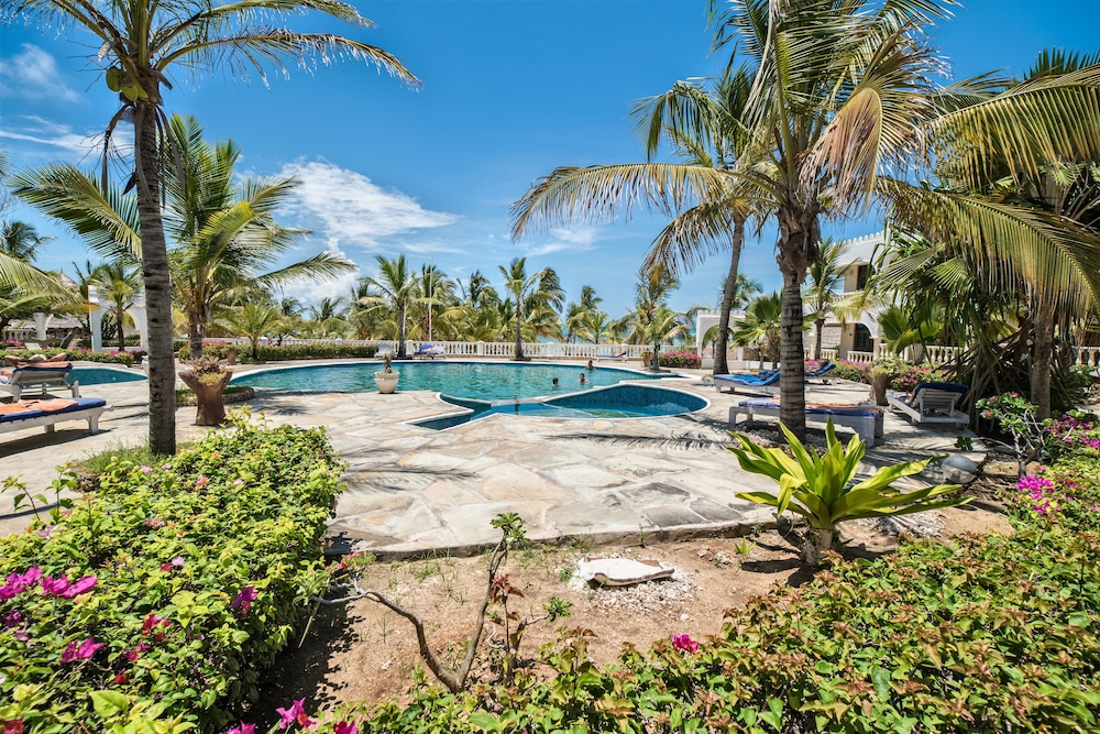 JUMBO CLUB WATAMU
