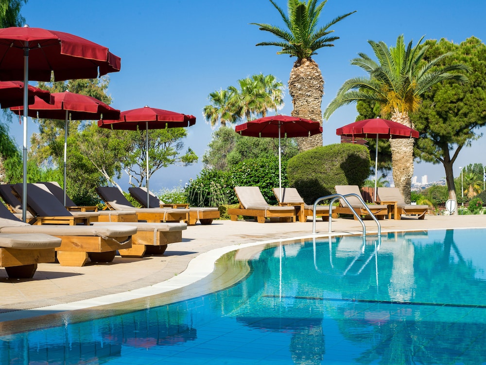 St Raphael Resort