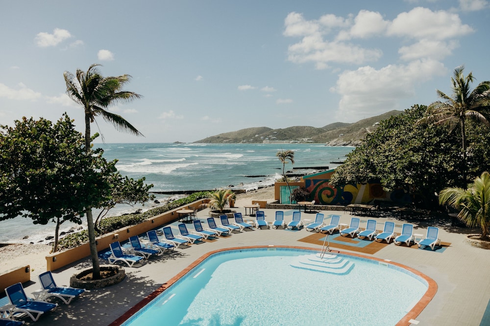 Grapetree Bay Hotel & Villas