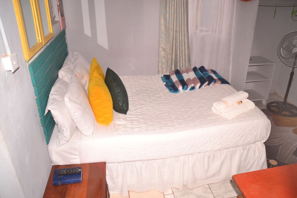 Breeze Guest House