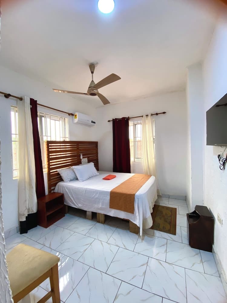 E-Town City Guest House