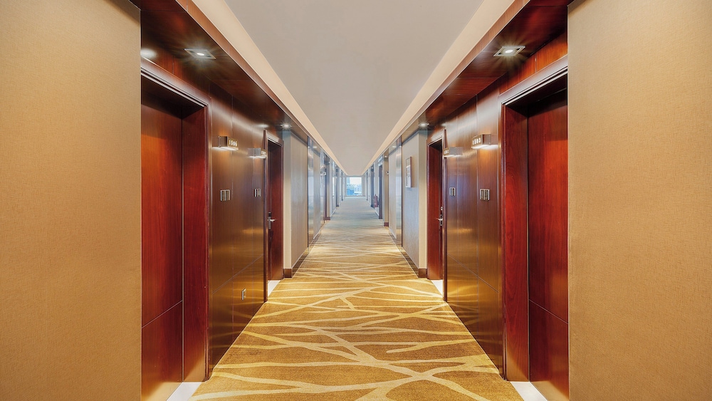 Holiday Inn Dhaka City Centre by IHG