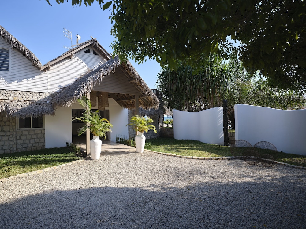 Antsanitia Resort