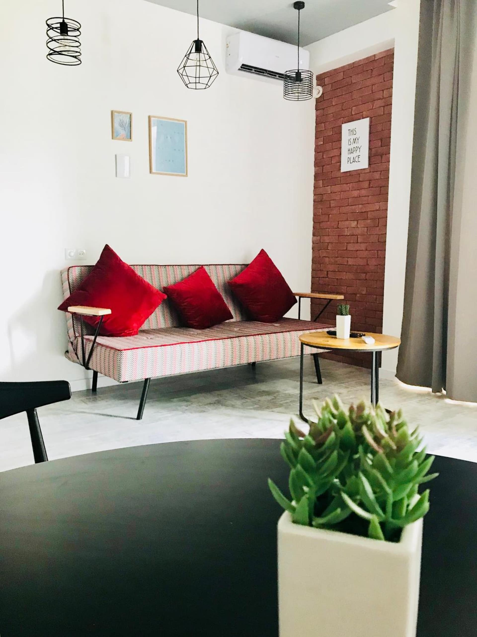 City Center Apartments by Happy Place