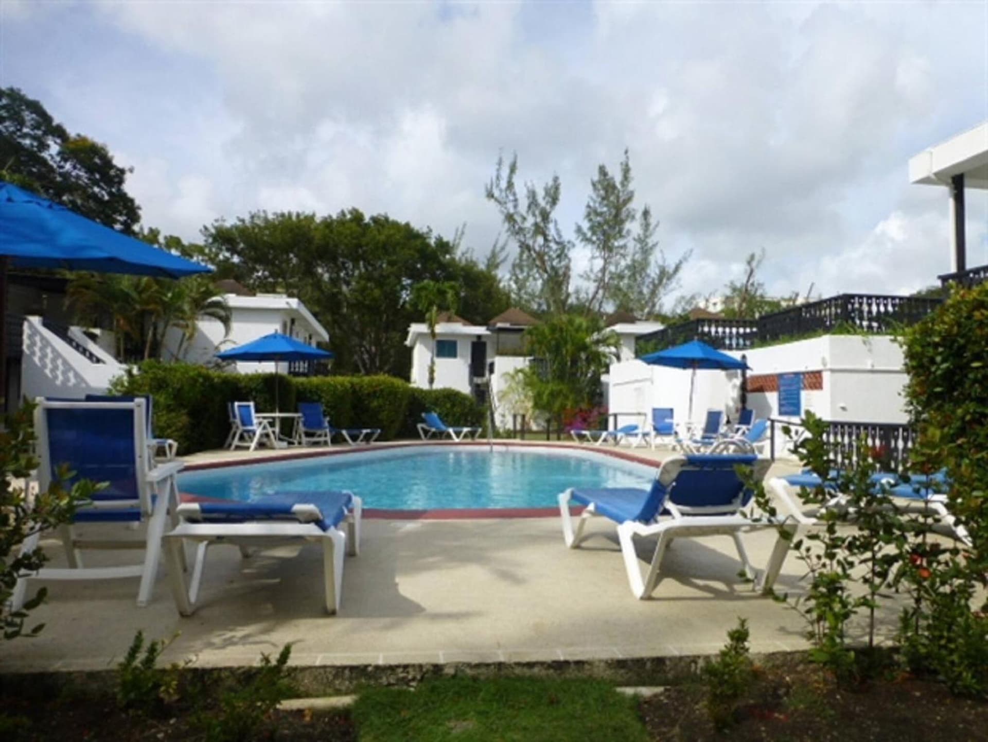 Rockley Golf Club 309 2 Bed 2 Bath Pool Tennis Bar