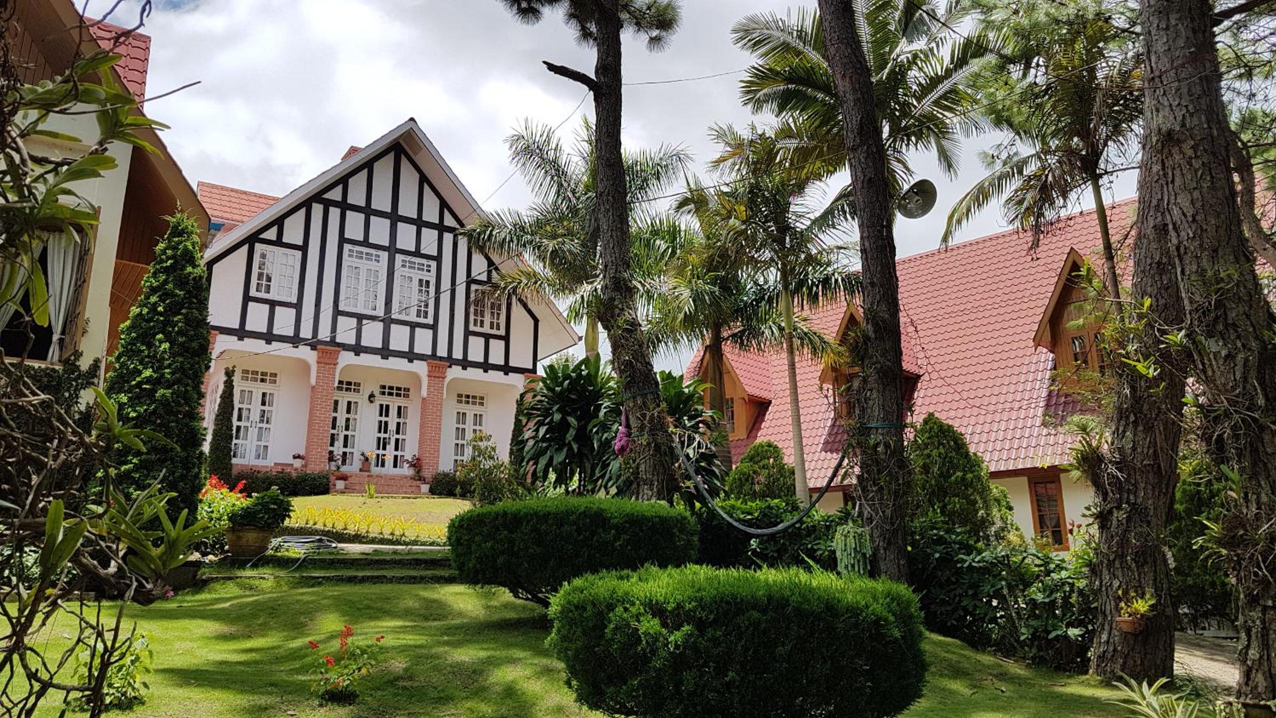 Hillock Villa