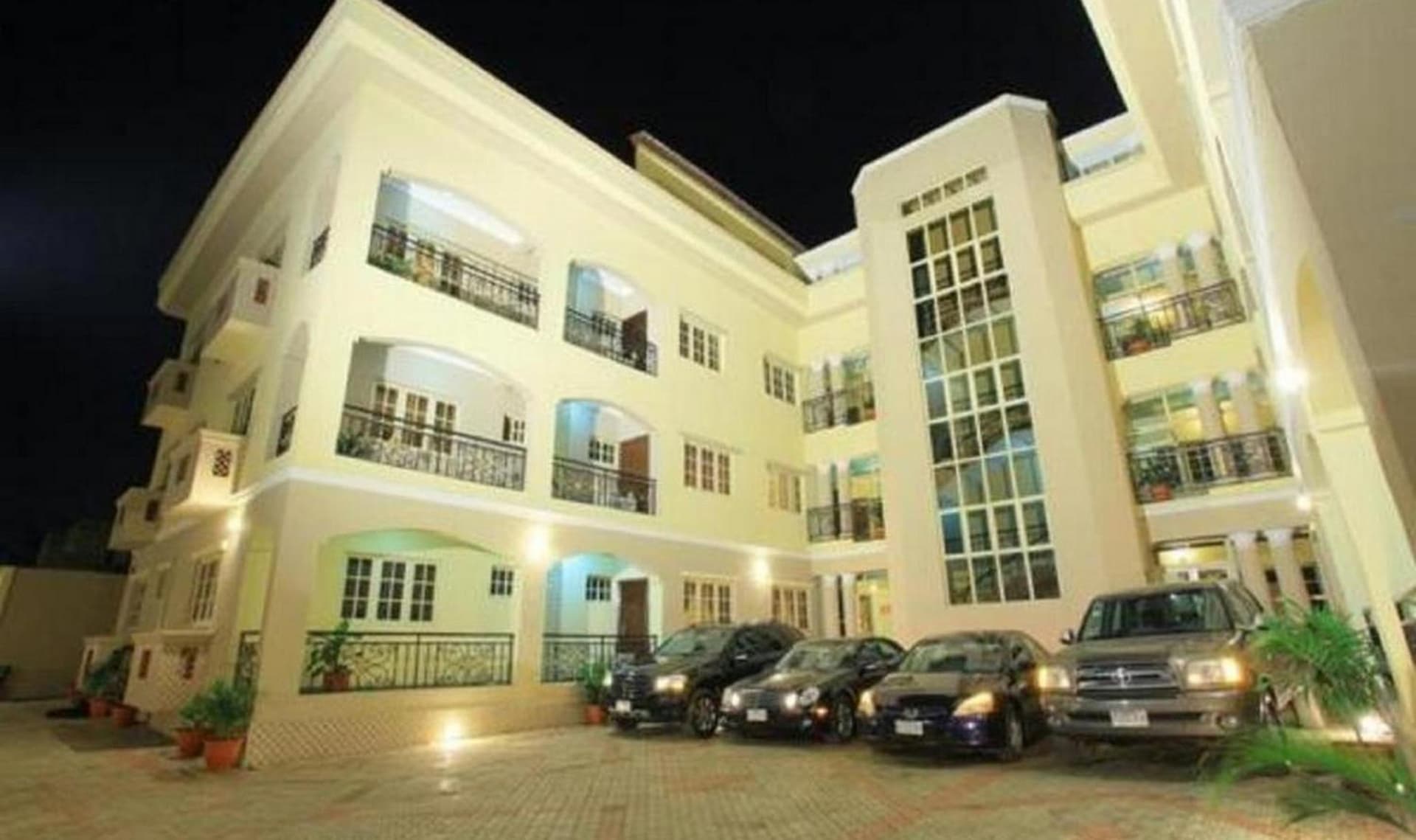 Apartment Royale Hotel-3 Bd Apartment