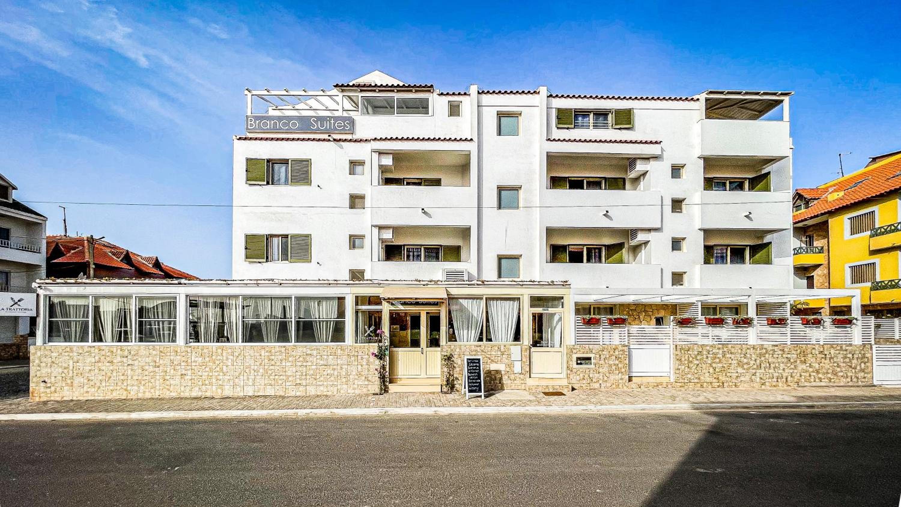 Branco Suites - Rooms & Holiday Apartments