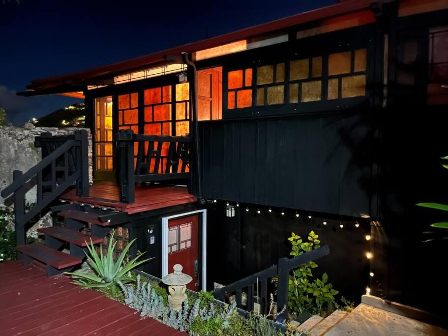 Mid-Century: Caribbean Style