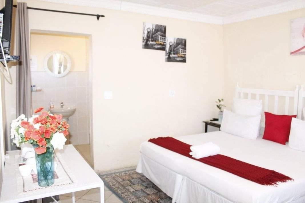RIO GUESTHOUSE