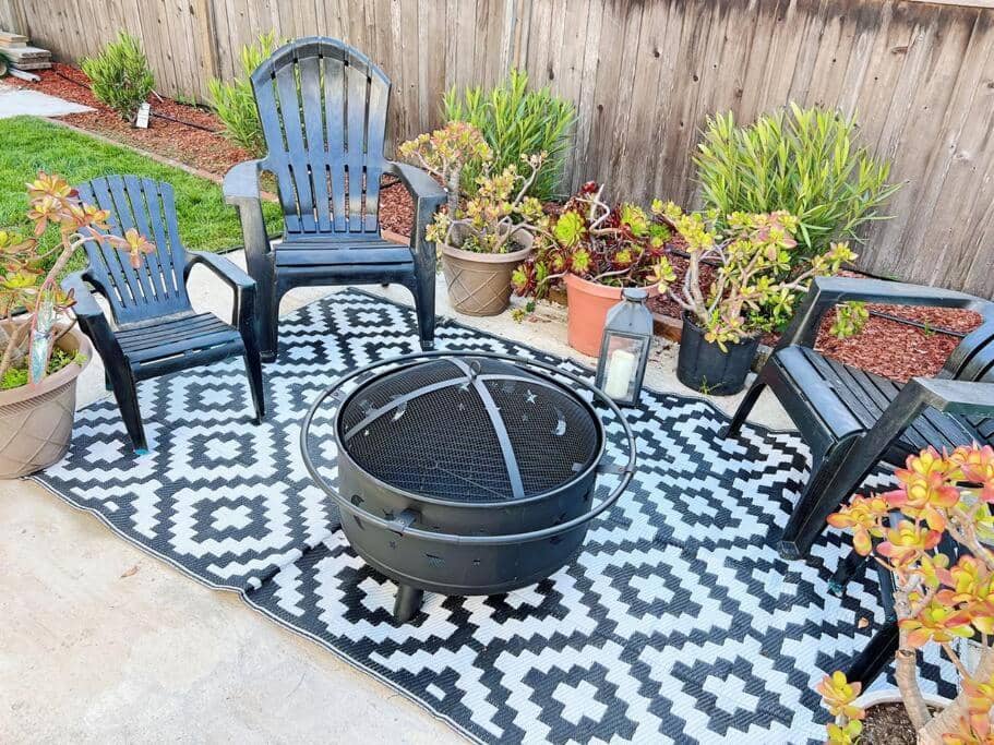 Indulge in Coastal Serenity - Stylish Bay Retreat!