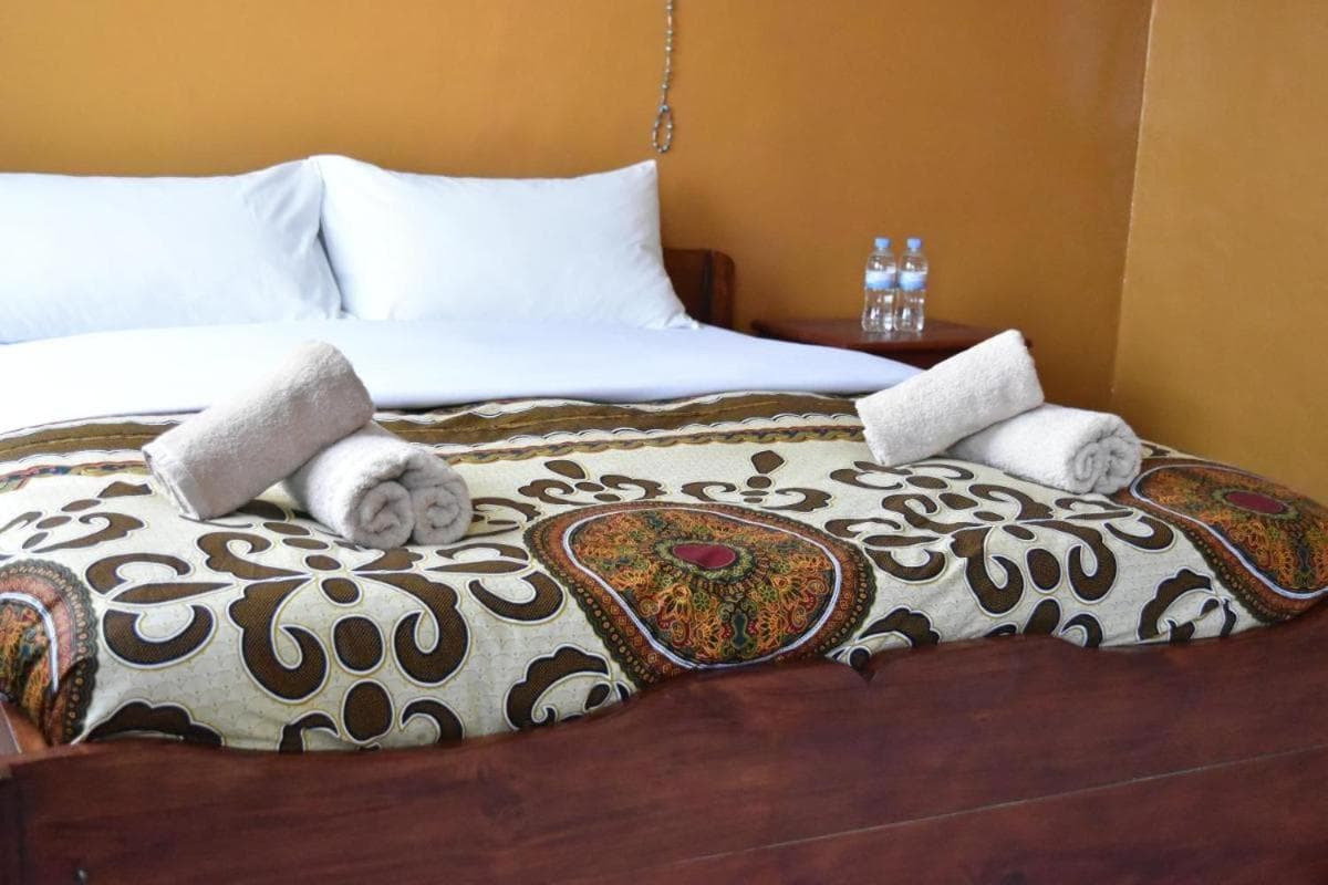 Room in BB - Amahoro Guest House - Queen Room