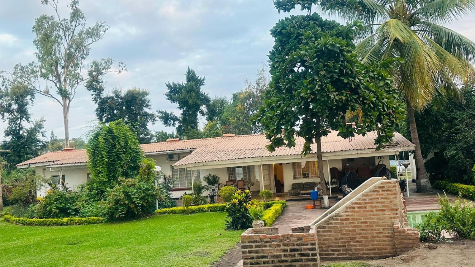 Sungeni Cottage @ Lake Malawi