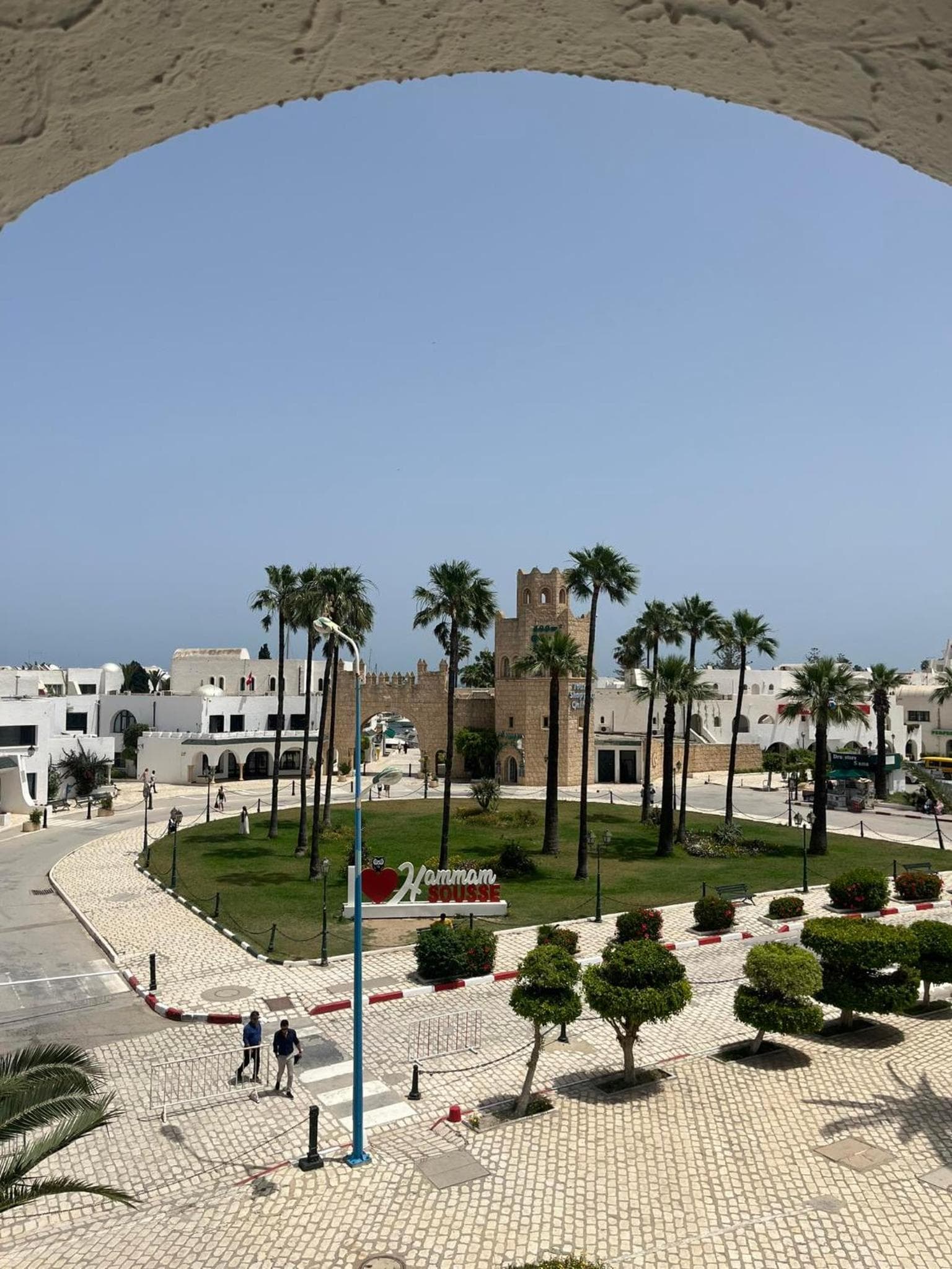 Bungalow avec salon, une chambre, et balcon avec vue sur le port à Port El Kantaoui, Sousse