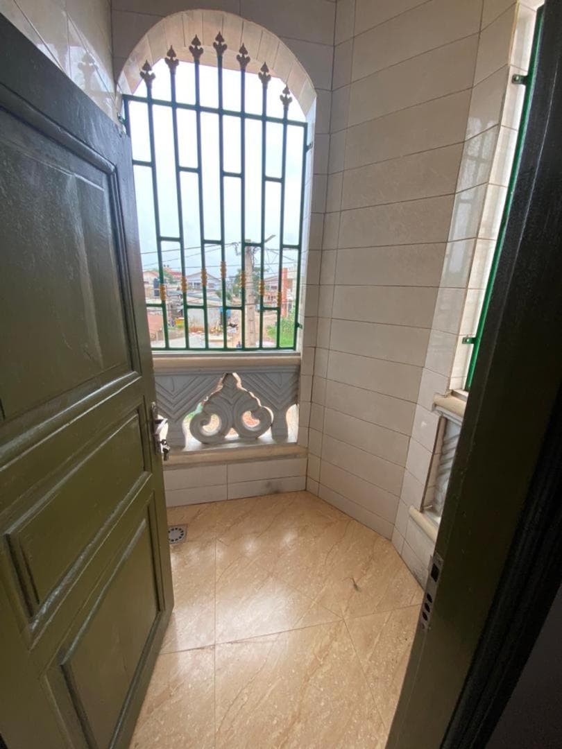 APPARTEMENT CITÉ ARCONVILLE 5 min DU CENTRE COMMERCIAL EREVAN CALAVI