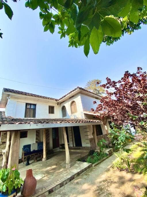 Urumuli House