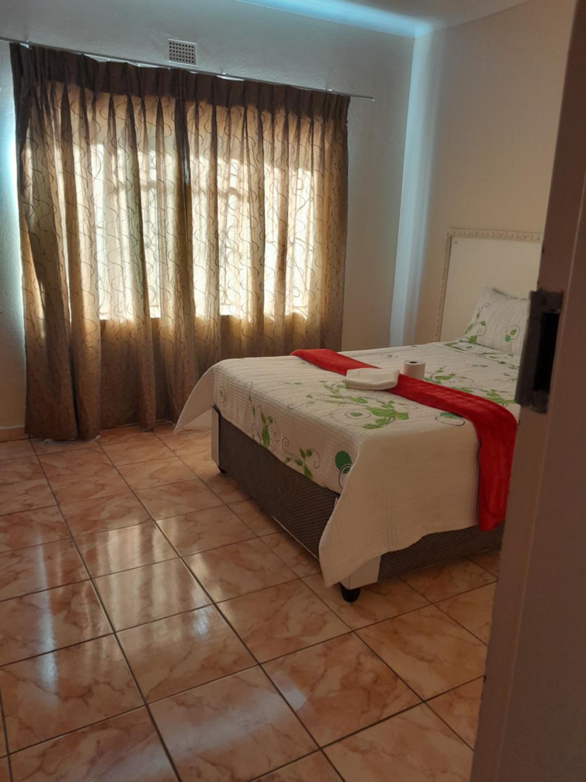 Funky Monkeys Guest House