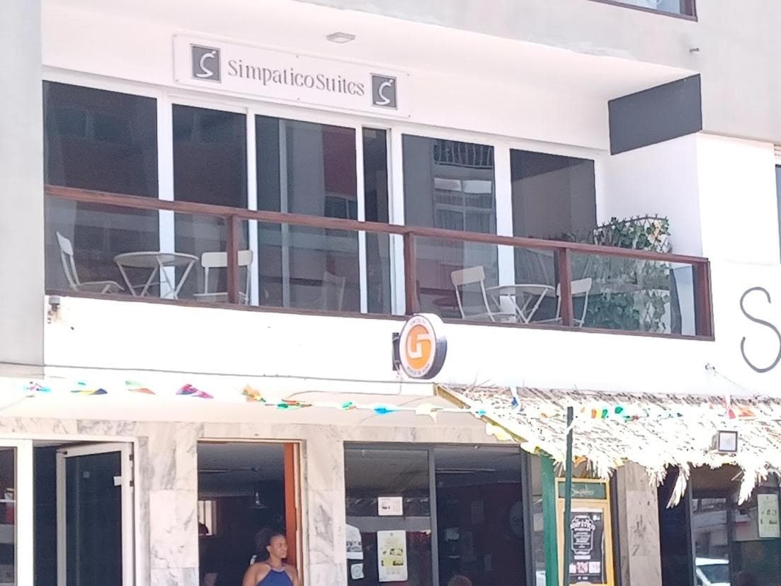 Simpático Suites