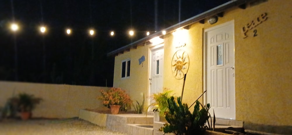 Love and Peace Vacation Rental Aruba