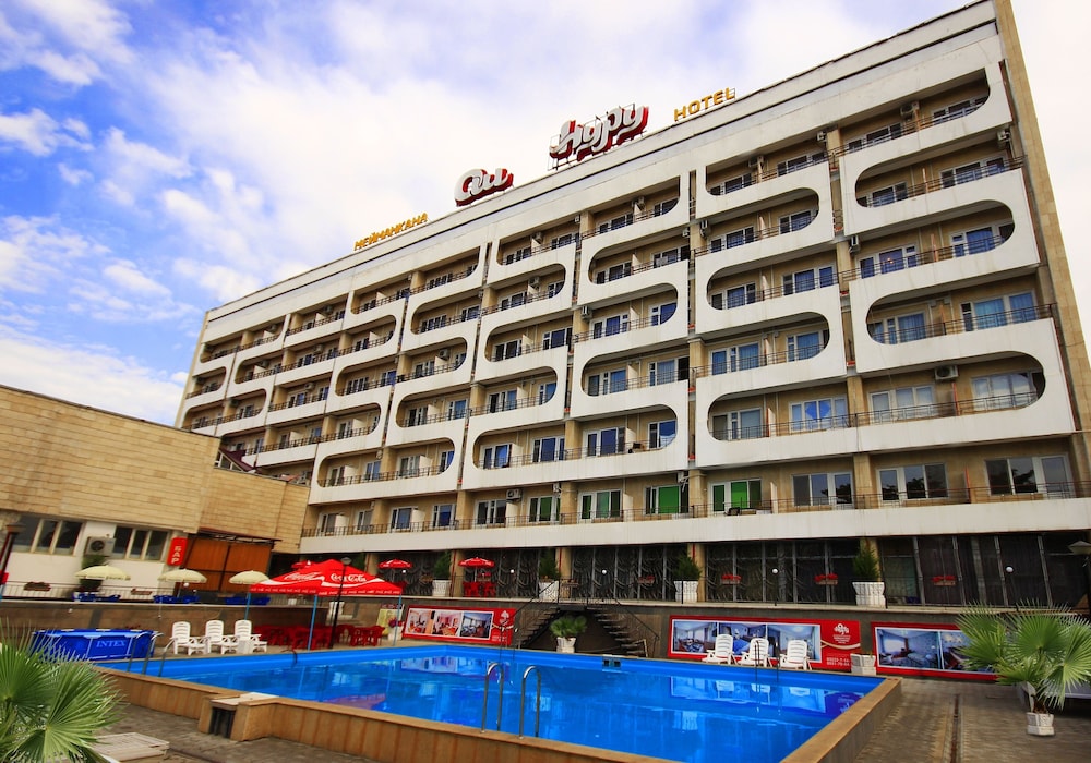 OshNuru